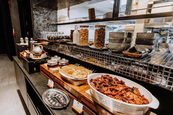 the funny lion el nido