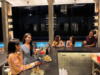 the funny lion el nido