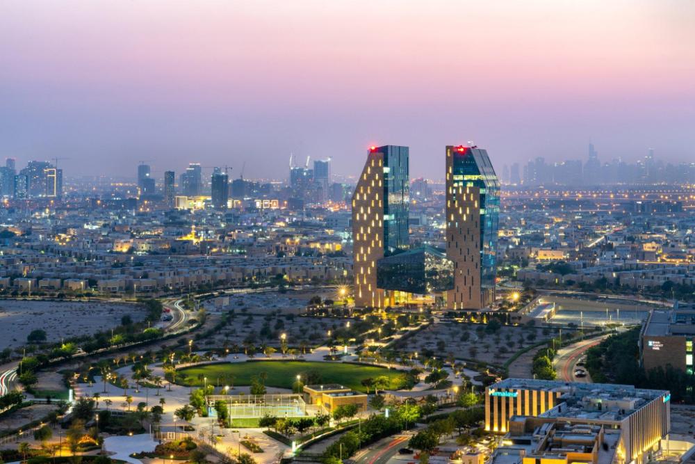 holiday inn and suites dubai science park