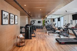 holiday inn and suites dubai science park