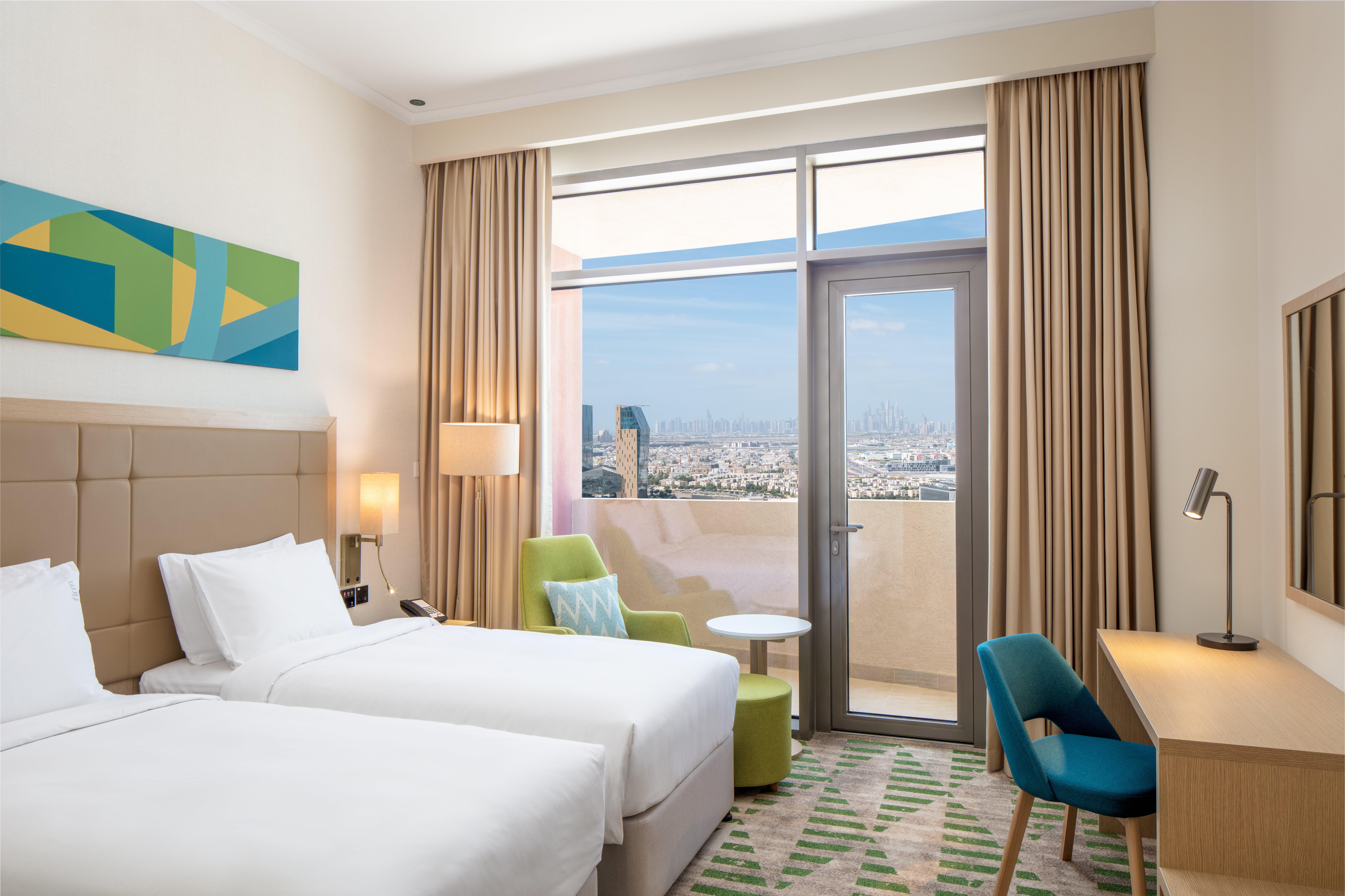 holiday inn and suites dubai science park