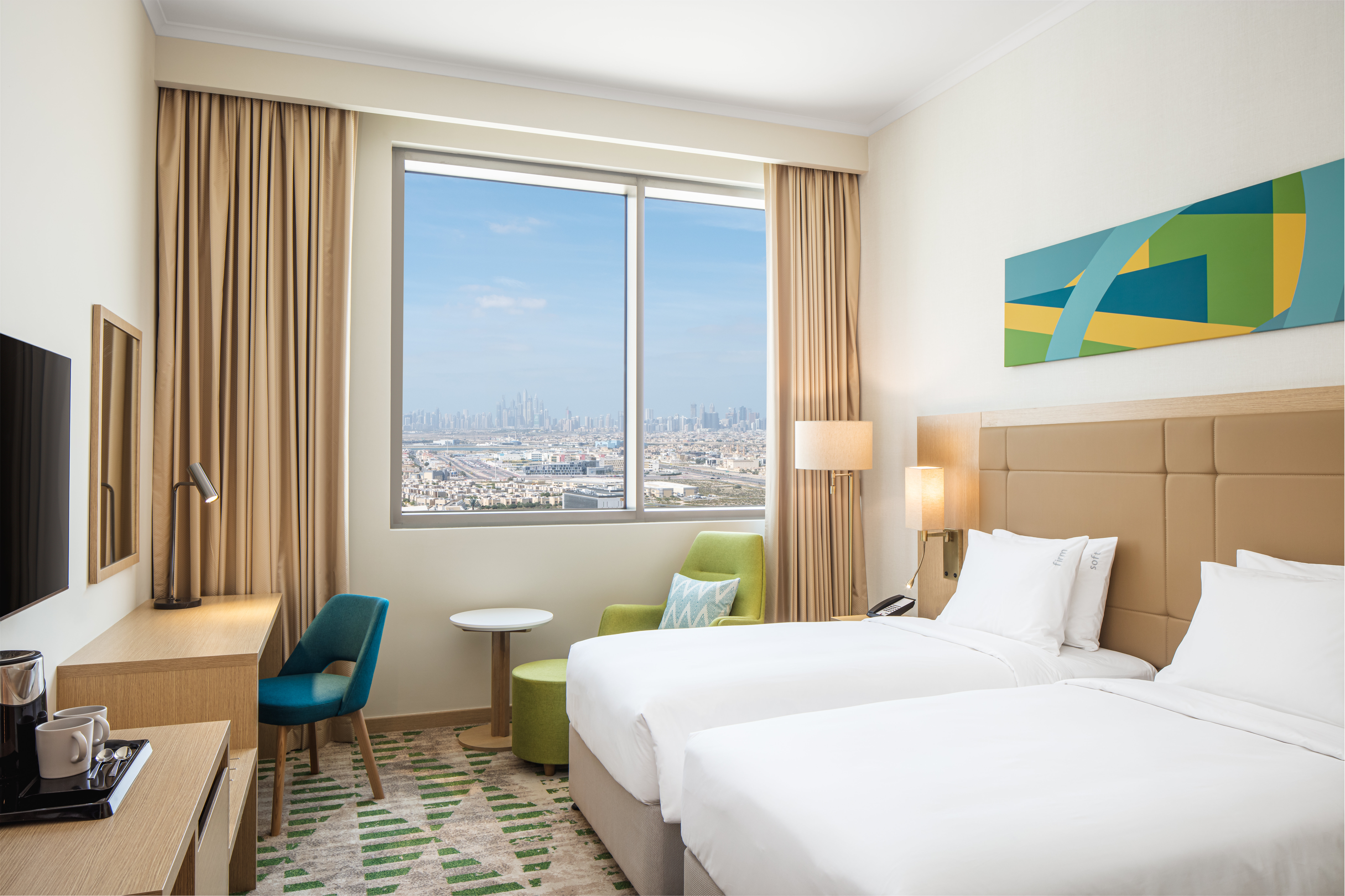 holiday inn and suites dubai science park