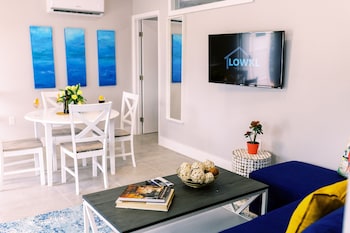 casa cordova by lowkl