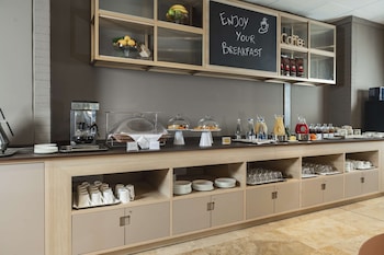 hilton garden inn bologna north