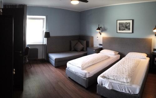 hotel henry