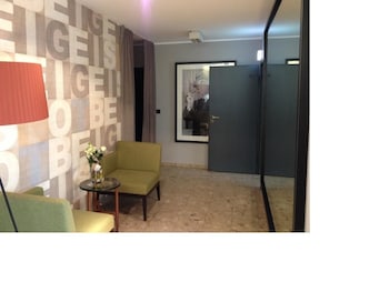 hotel henry