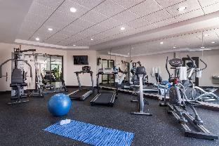 spark by hilton houston bush intercontinental airport