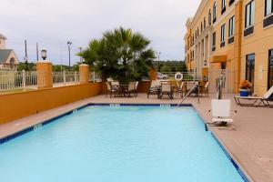 spark by hilton houston bush intercontinental airport