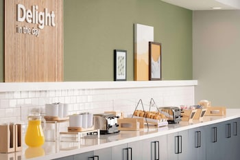 spark by hilton houston bush intercontinental airport