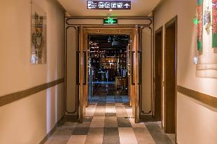 the hump hostel
