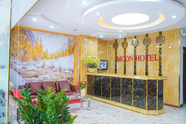 moon hotel