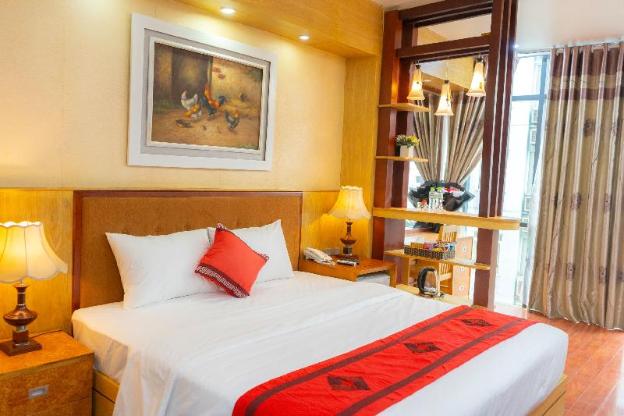 moon hotel