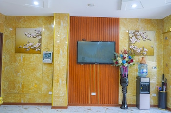 moon hotel