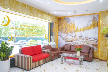 moon hotel