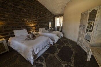 neuras wine and wildlife estate
