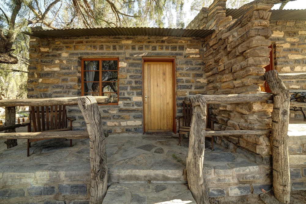 neuras wine and wildlife estate