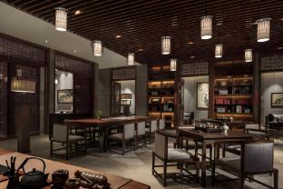 hualuxe hotels and resorts yangjiang city center
