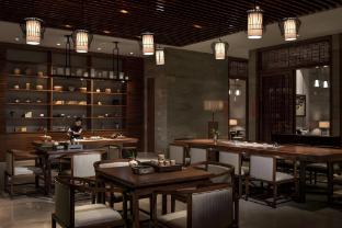 hualuxe hotels and resorts yangjiang city center