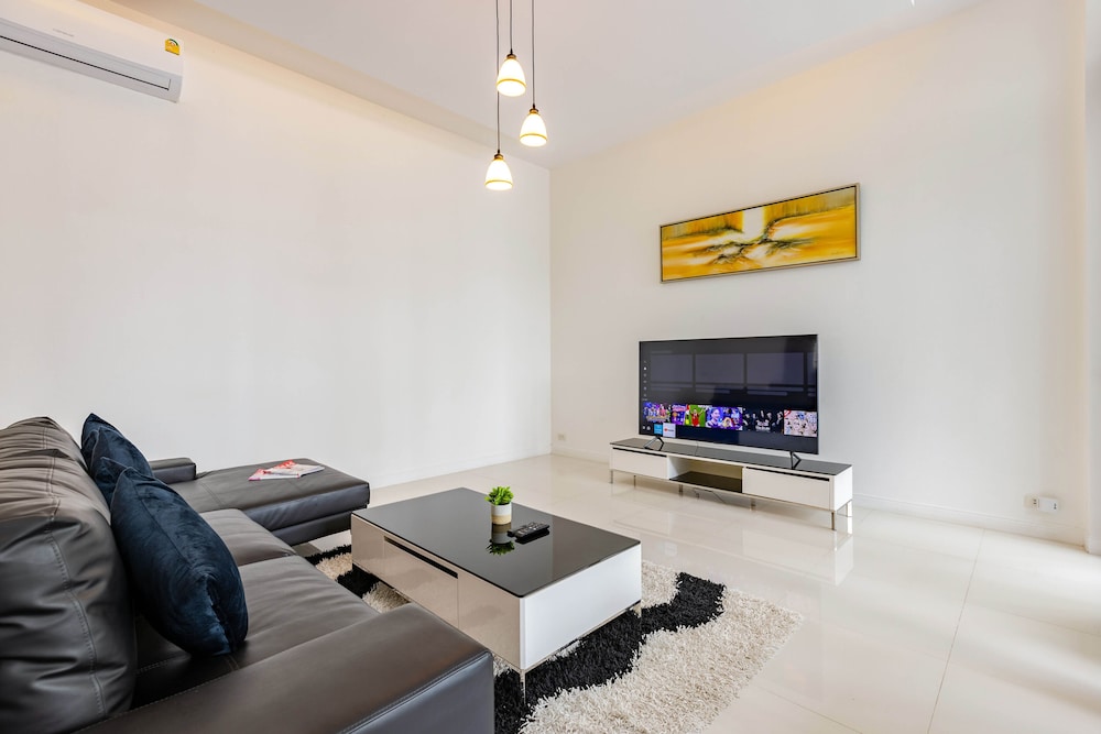 3 bedroom pool villa bl2