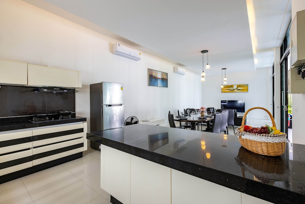 3 bedroom pool villa bl2