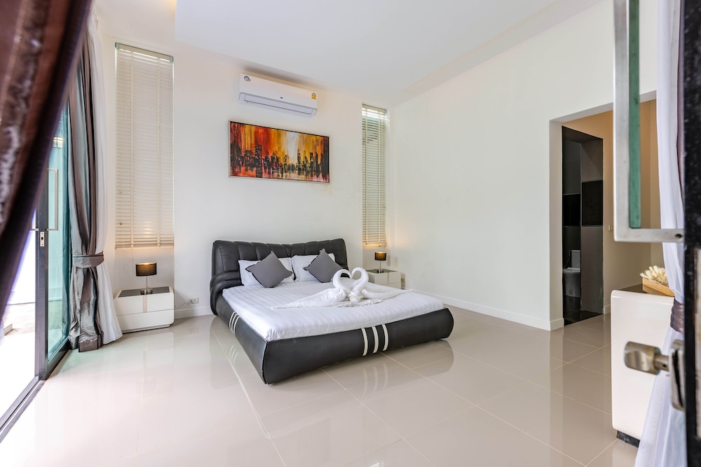 3 bedroom pool villa bl2