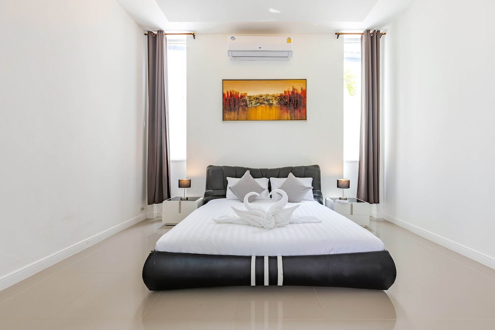 3 bedroom pool villa bl2