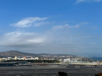 top floor studio the hub self catering