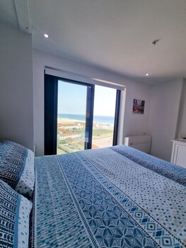 top floor studio the hub self catering