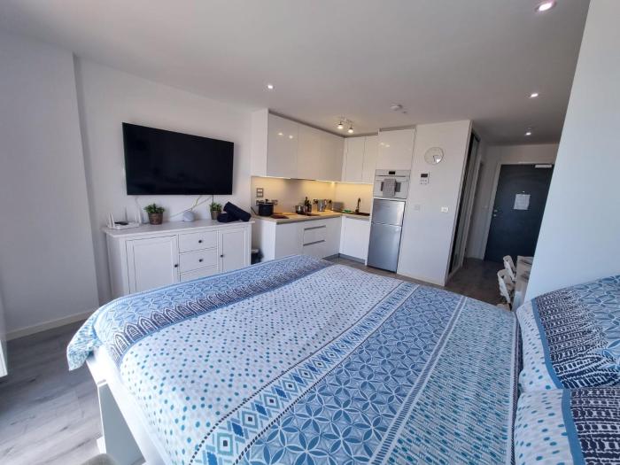 top floor studio the hub self catering