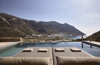 apsila pool suites