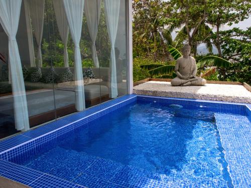 The Dream Beach Resort,Palawan>>El Nido,2.5 star