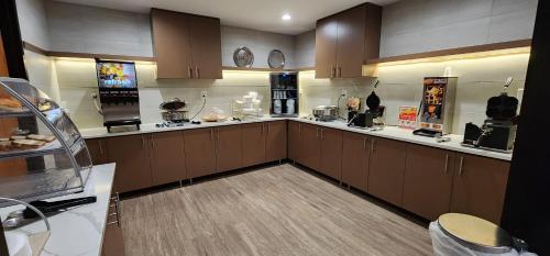 comfort inn and suites