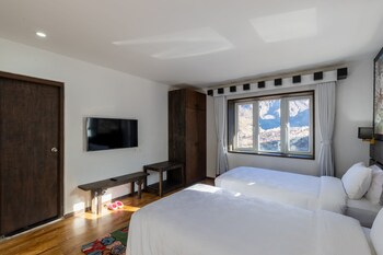 lo mustang himalayan resort