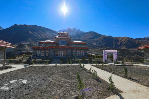 lo mustang himalayan resort