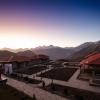 lo mustang himalayan resort