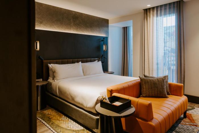 the motley hotel