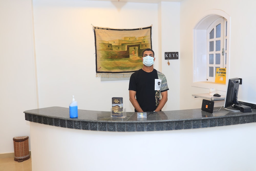 royal mountain hotel