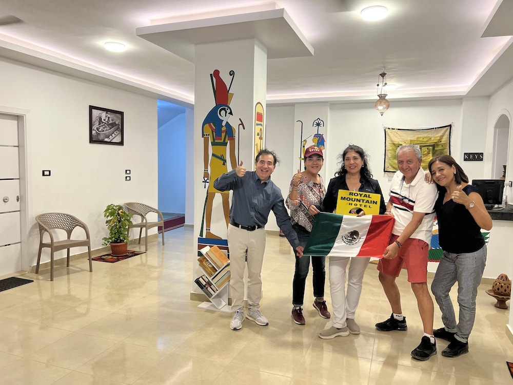 royal mountain hotel