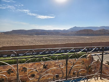 royal mountain hotel