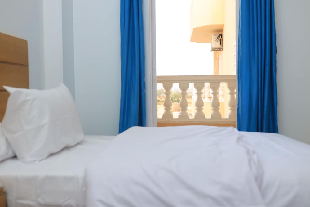 royal mountain hotel