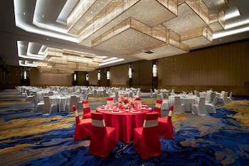 sheraton grand zhengzhou hotel