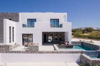 milestones naxos hotel