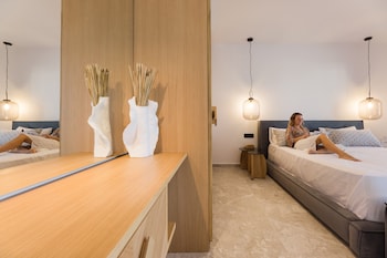 milestones naxos hotel