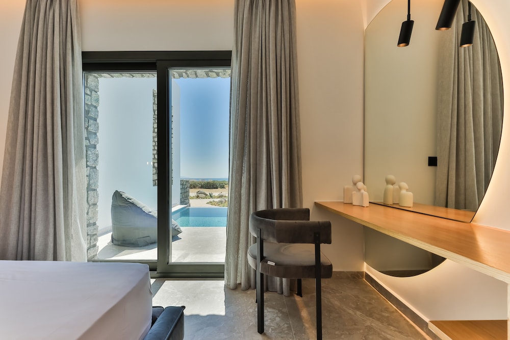 milestones naxos hotel
