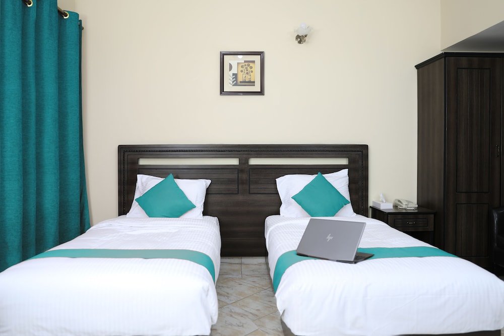 Ruwi Beach Hotel Apartments,Sharjah>>Dubai,2.5 star