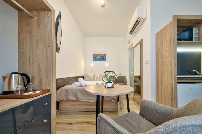 tritoni studios valletta