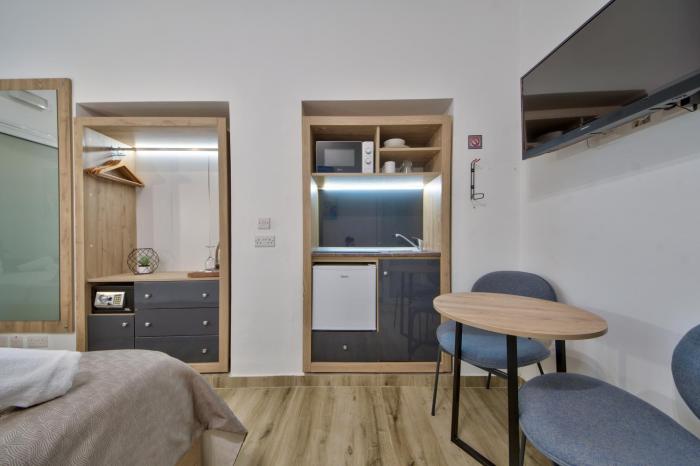 tritoni studios valletta