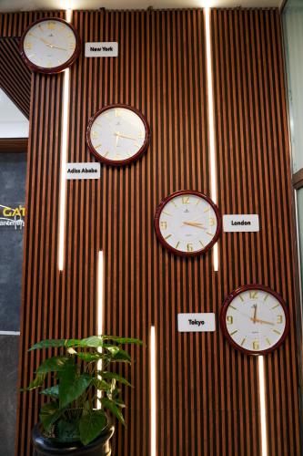 south gate hotel apartment