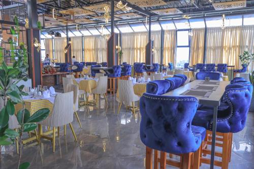 south gate hotel apartment