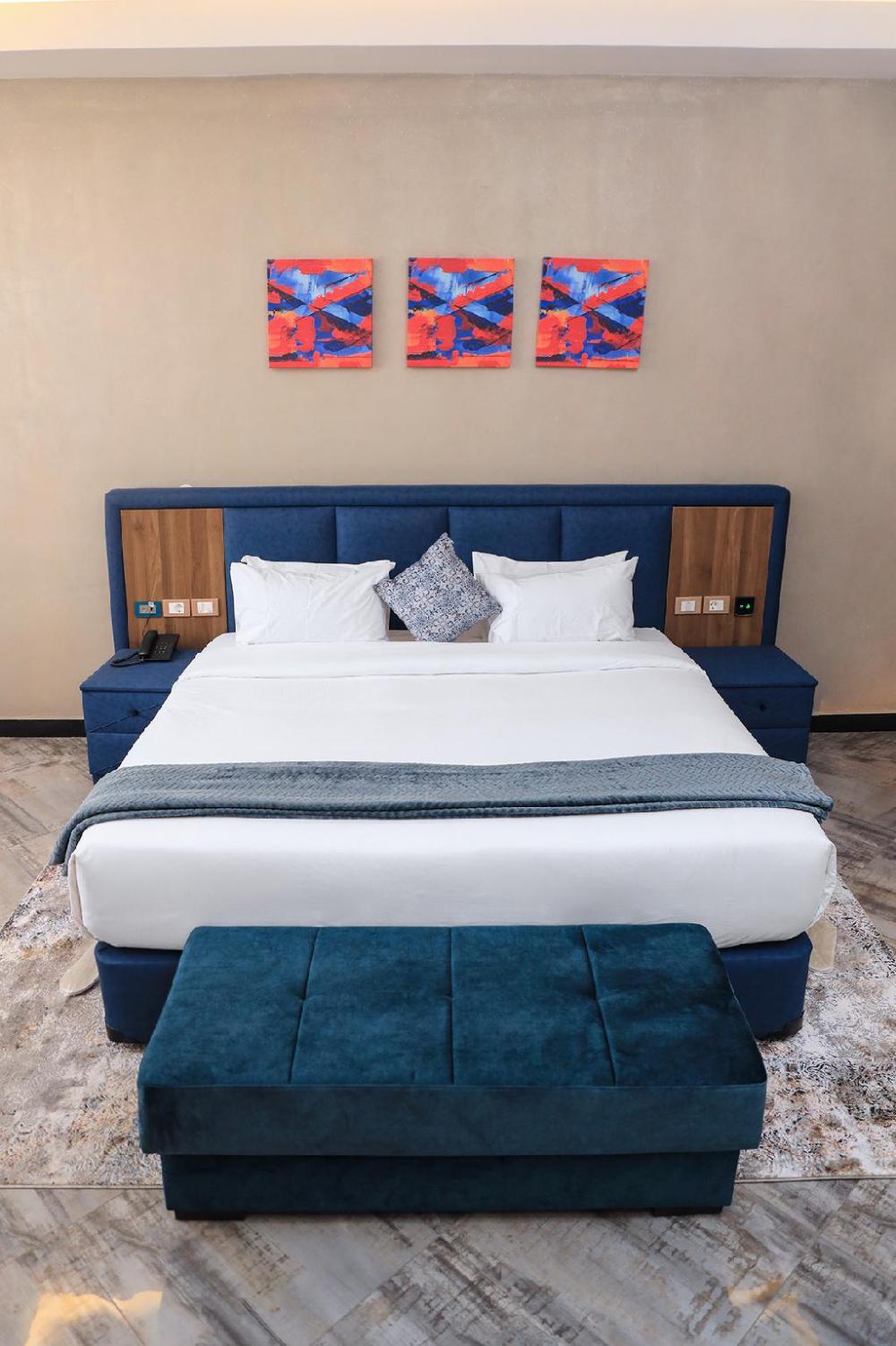 south gate hotel apartment